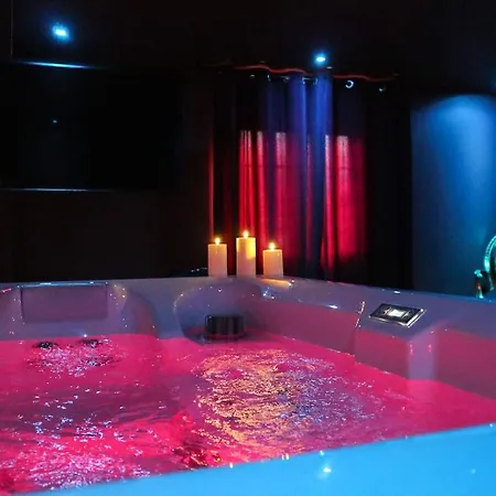 Le Moulin Des Plaisirs Atypical Sm Experience Apartment