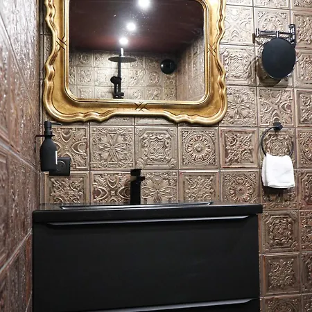 Le Moulin Des Plaisirs Atypical Sm Experience アパート *