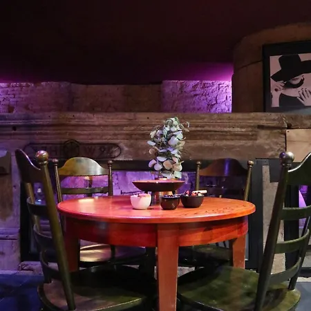 Le Moulin Des Plaisirs Atypical Sm Experience アパート